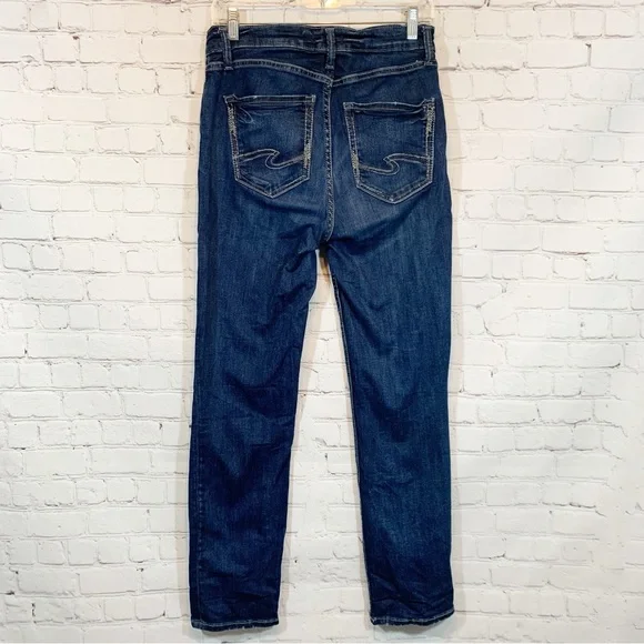 Silver Jeans Avery Straight Crop - Picture 2 of 8